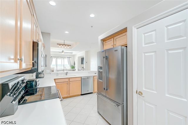20051 Sanibel View CIR 303, Fort Myers, FL 33908