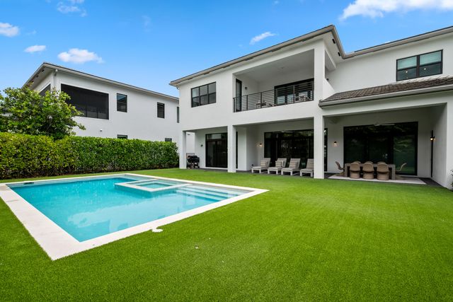 9593 Vescovato Way, Boca Raton, FL 33323