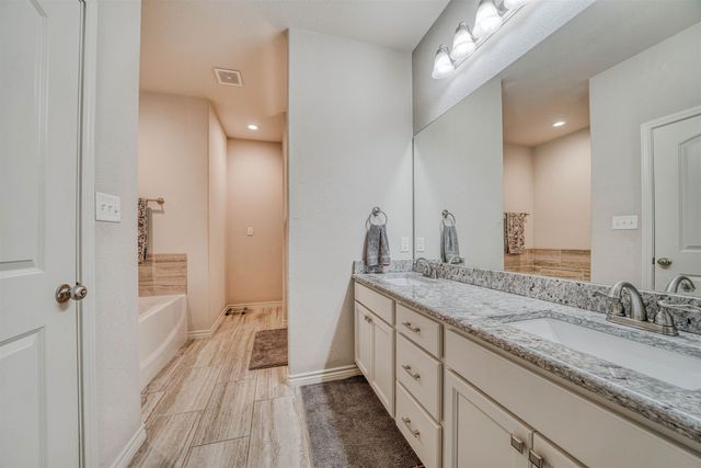 114 Brookway Lane, Longview, TX 75605