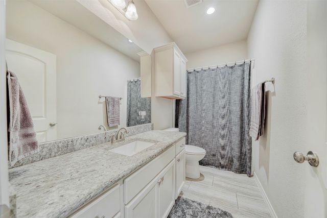 114 Brookway Lane, Longview, TX 75605