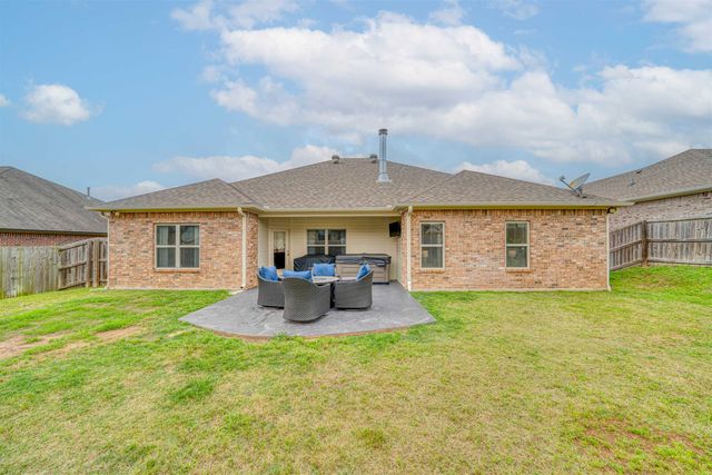 114 Brookway Lane, Longview, TX 75605