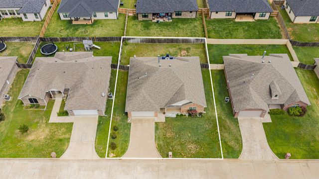 114 Brookway Lane, Longview, TX 75605