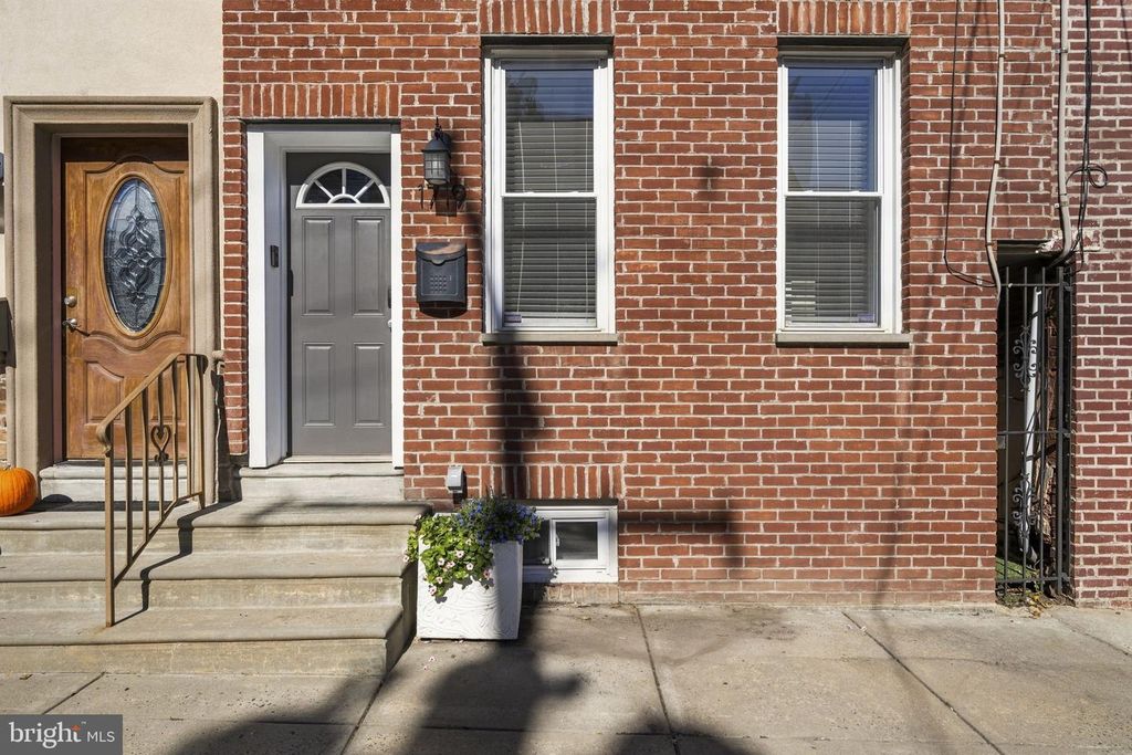 1719 WYLIE ST, PHILADELPHIA, PA 19130 — exterior