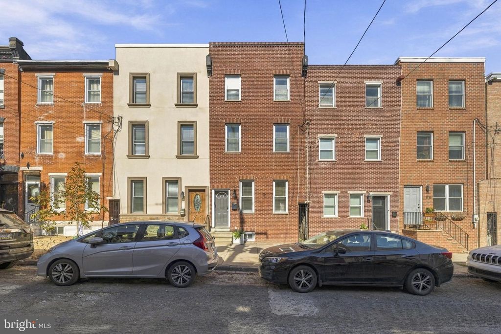 1719 WYLIE ST, PHILADELPHIA, PA 19130 — photo 2