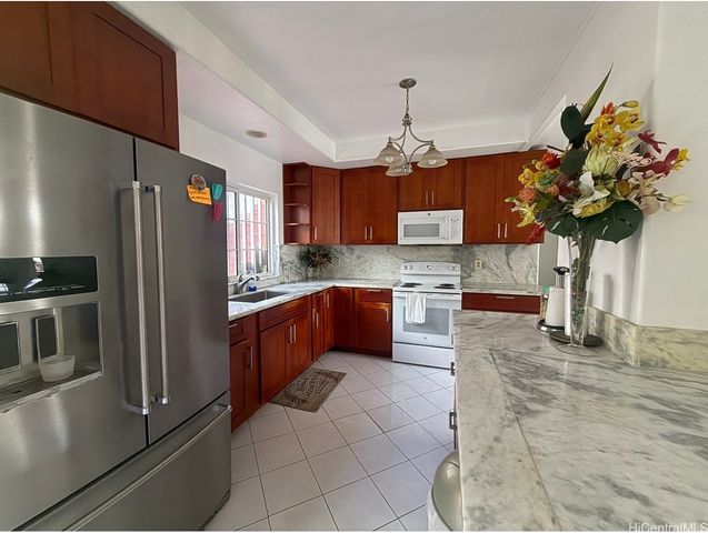 99-446 Hakina Street, Aiea, HI 96701