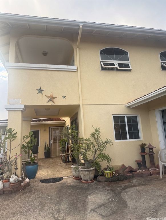 99-446 Hakina Street, Aiea, HI 96701