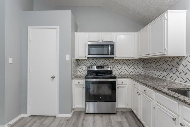 3206 Weirgate Court, Grand Prairie, TX 75052