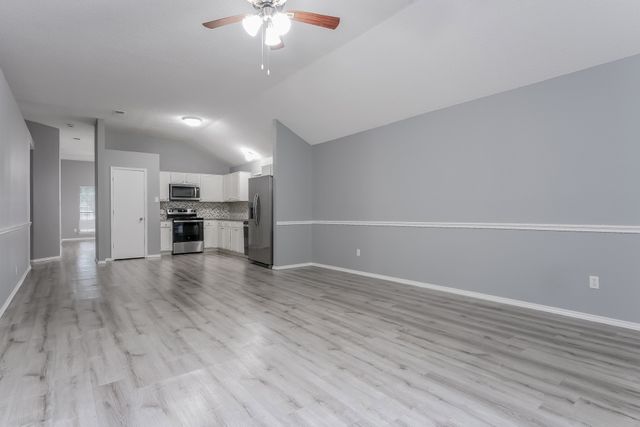 3206 Weirgate Court, Grand Prairie, TX 75052