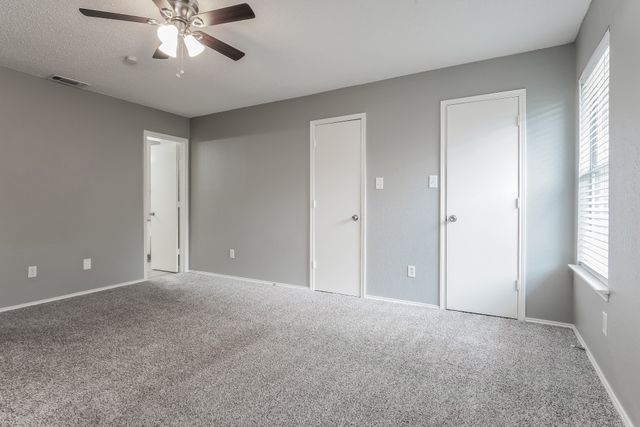 3206 Weirgate Court, Grand Prairie, TX 75052