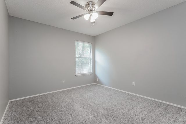 3206 Weirgate Court, Grand Prairie, TX 75052