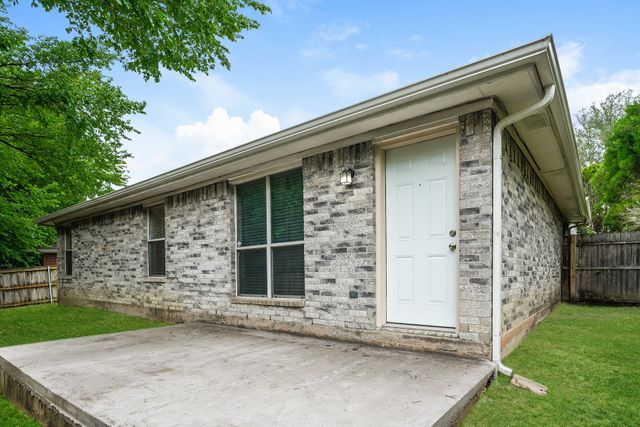 3206 Weirgate Court, Grand Prairie, TX 75052