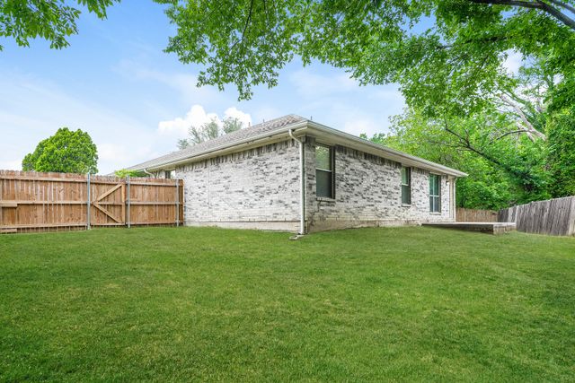 3206 Weirgate Court, Grand Prairie, TX 75052