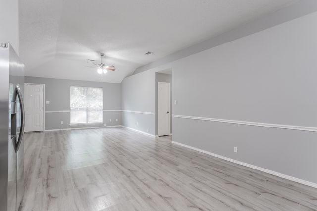 3206 Weirgate Court, Grand Prairie, TX 75052