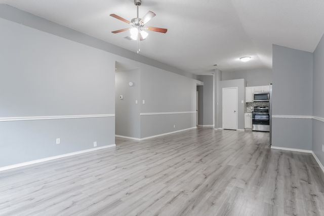 3206 Weirgate Court, Grand Prairie, TX 75052