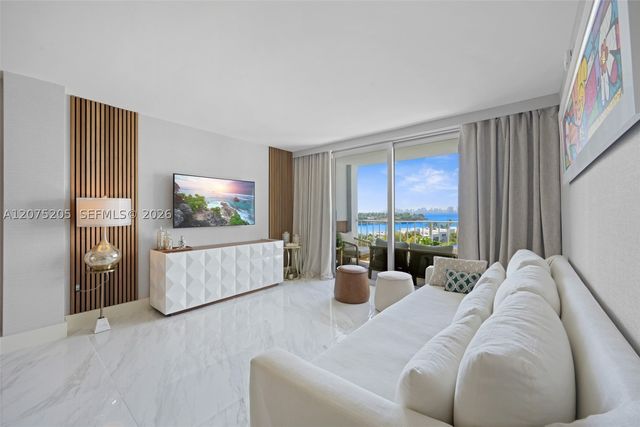 6900 Bay Dr 8A, Miami Beach, FL 33141