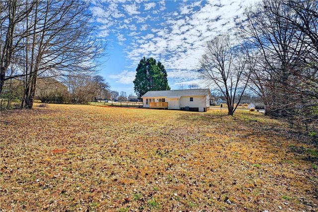 110 Sidney Walker Drive, Boiling Springs, SC 29316