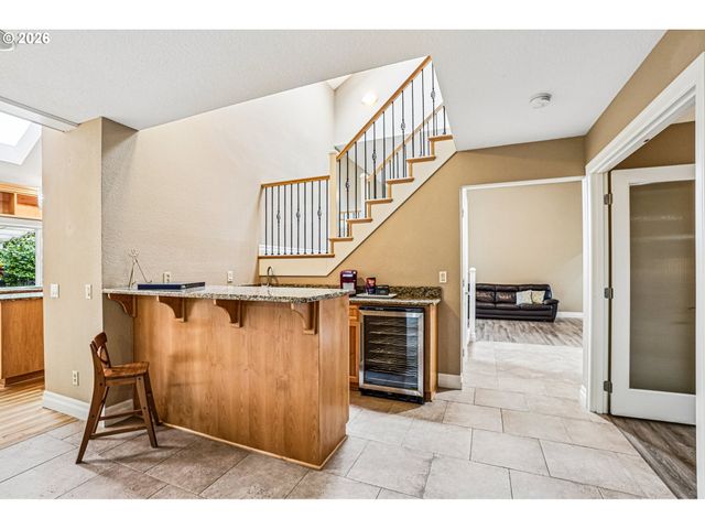 14232 MEADOW GRASS St, Lake Oswego, OR 97035