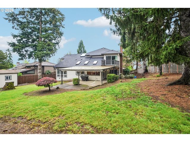 14232 MEADOW GRASS St, Lake Oswego, OR 97035