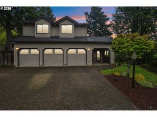 14232 MEADOW GRASS St, Lake Oswego, OR 97035