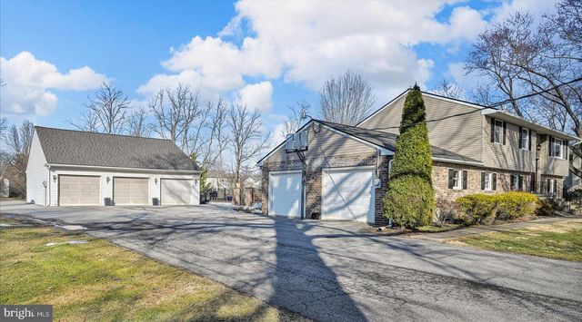 31 OGDEN DR, Birdsboro, PA 19508