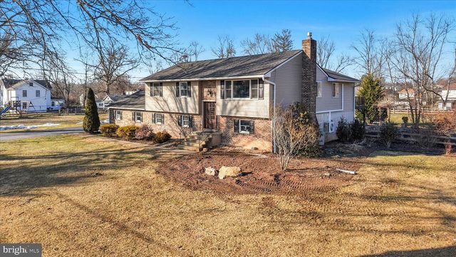 31 OGDEN DR, Birdsboro, PA 19508