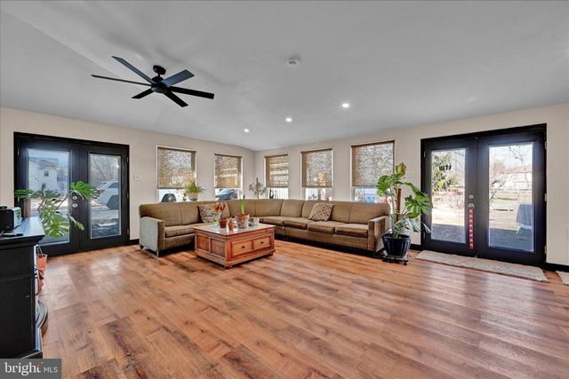 31 OGDEN DR, Birdsboro, PA 19508