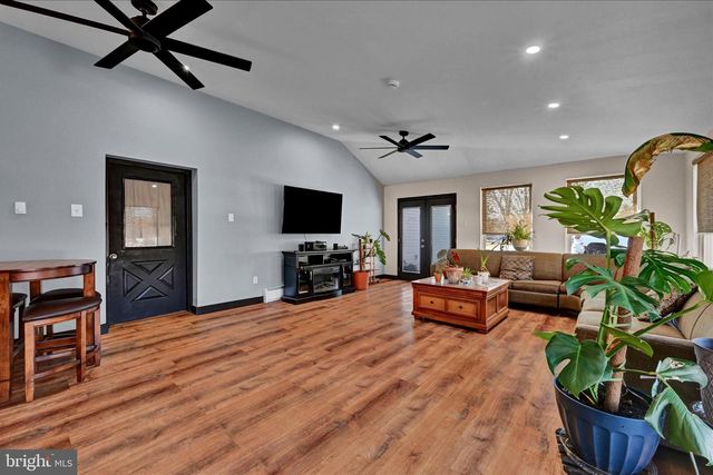 31 OGDEN DR, Birdsboro, PA 19508