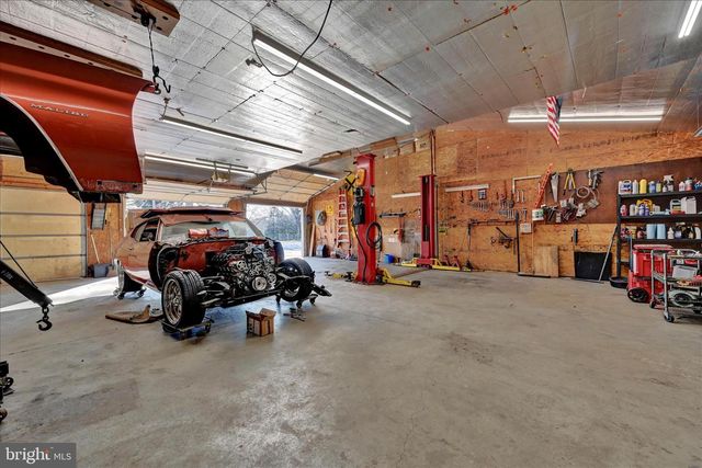 31 OGDEN DR, Birdsboro, PA 19508