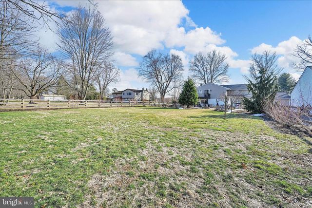 31 OGDEN DR, Birdsboro, PA 19508