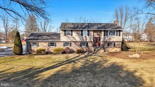 31 OGDEN DR, Birdsboro, PA 19508