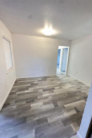 600 W Mimosa Street, Angleton, TX 77515