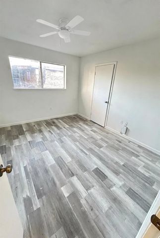 600 W Mimosa Street, Angleton, TX 77515