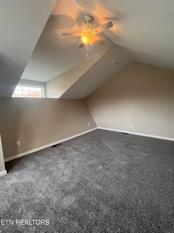 7666 NW Chatham Circle, Knoxville, TN 37909