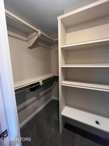 7666 NW Chatham Circle, Knoxville, TN 37909