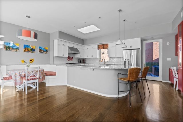 133 Salem St PH, Boston, MA 02113