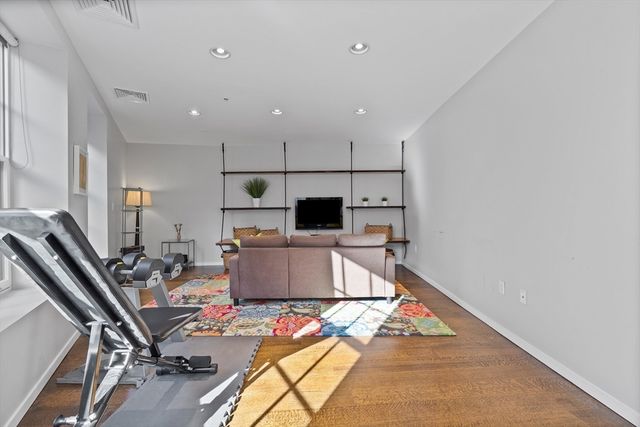 133 Salem St PH, Boston, MA 02113