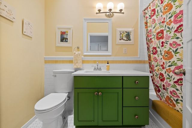 133 Salem St PH, Boston, MA 02113