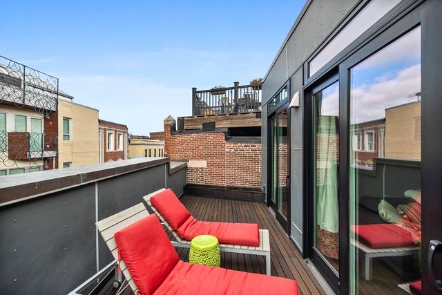 133 Salem St PH, Boston, MA 02113