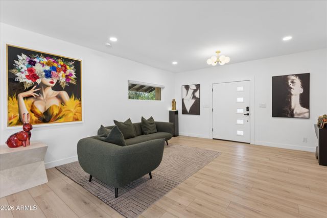 6245 N 16TH Avenue, Phoenix, AZ 85015