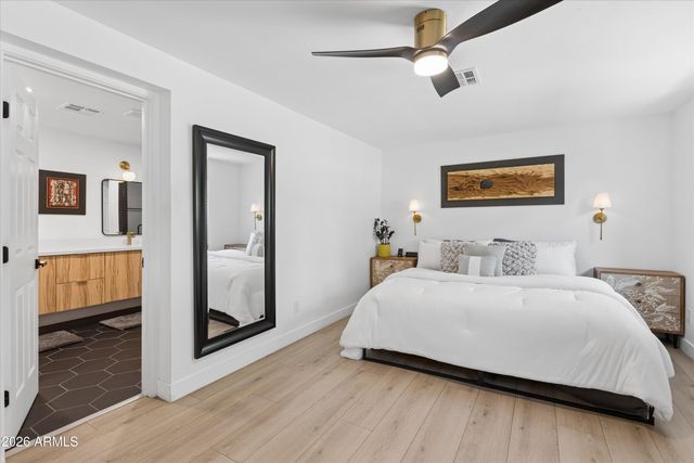 6245 N 16TH Avenue, Phoenix, AZ 85015