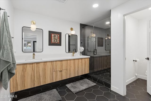 6245 N 16TH Avenue, Phoenix, AZ 85015