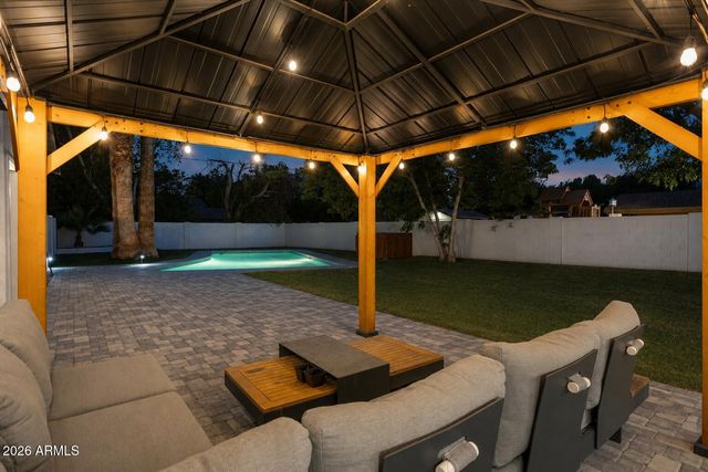 6245 N 16TH Avenue, Phoenix, AZ 85015