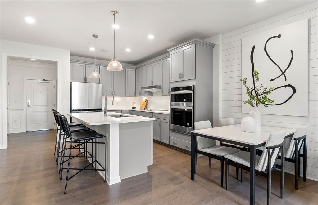 2 Codman Way 208, Westborough, MA 01581