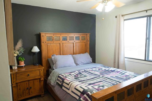 5505 W 16th St Street, Sioux Falls, SD 57106