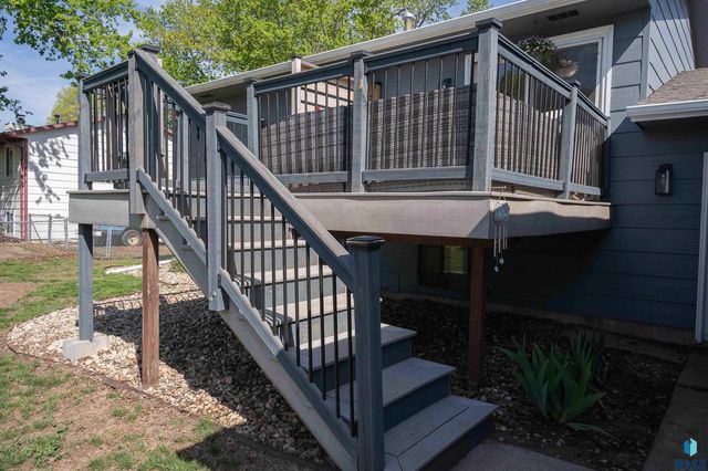 5505 W 16th St Street, Sioux Falls, SD 57106