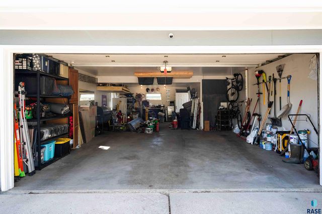 5505 W 16th St Street, Sioux Falls, SD 57106