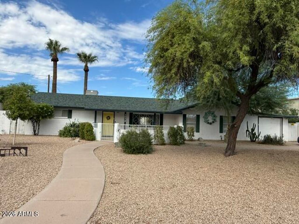3034 N 34TH Place, Phoenix, AZ 85018 — photo 2