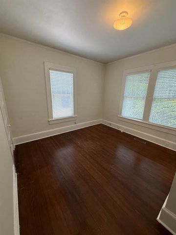 160 Ivy Street, Spartanburg, SC 29302