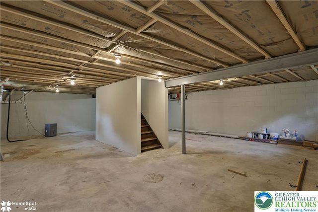 919 Point Phillips Road, Moore Twp, PA 18014