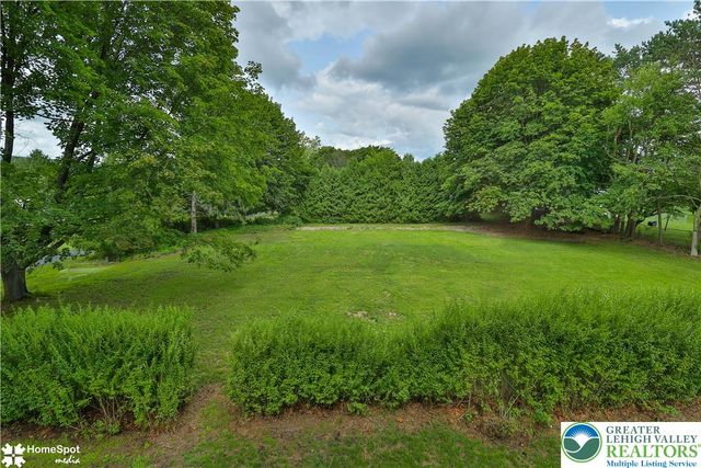 919 Point Phillips Road, Moore Twp, PA 18014